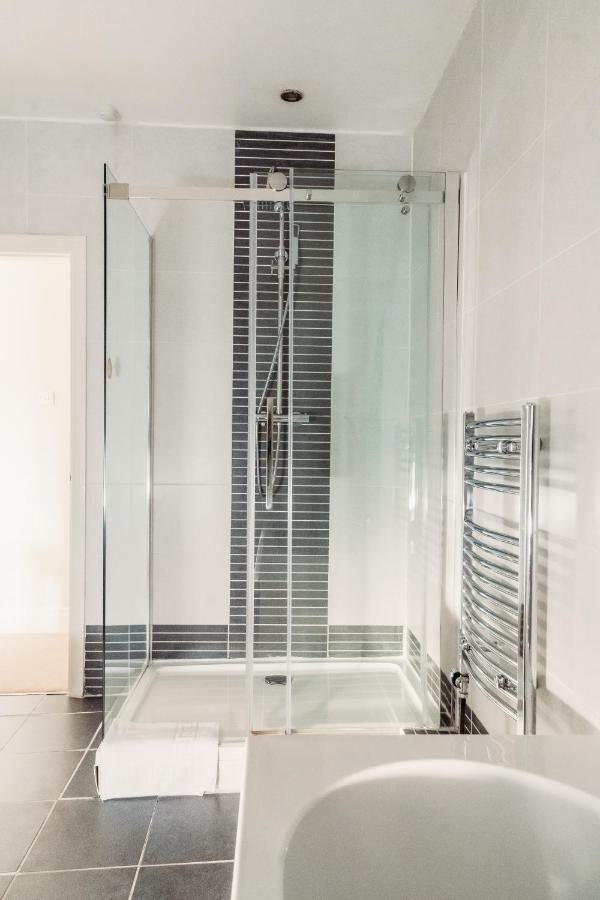 Three Wells B&B لاندريندود ويلز المظهر الخارجي الصورة